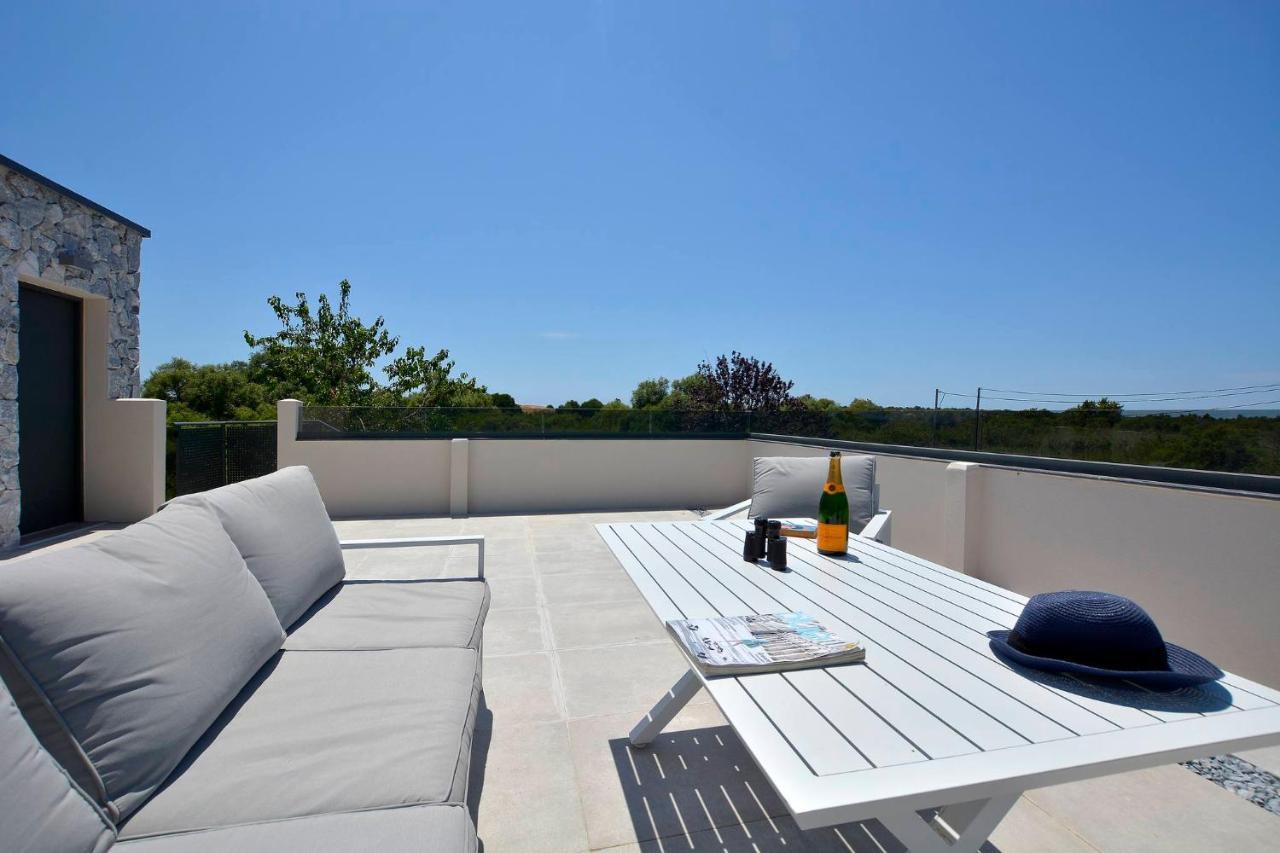Villa Flamingo - 4 Bedrooms - Private Pool - Next To Renowned Issos Beach & Lake Korission Linia Exterior photo